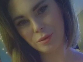 Zsa webcam girl as a performer. Gallery photo 5.