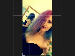 SkySparks webcam girl as a performer. Gallery photo 8.